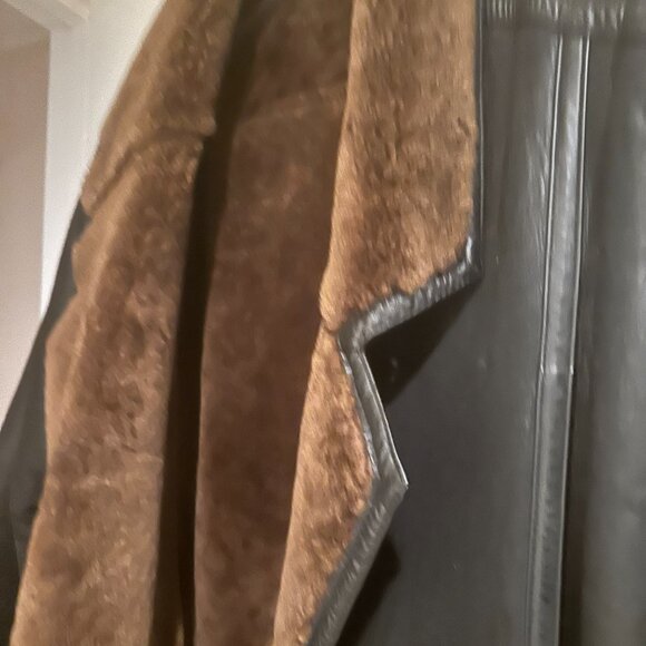 Men's Black Shearling Coat - Picture 4 of 5